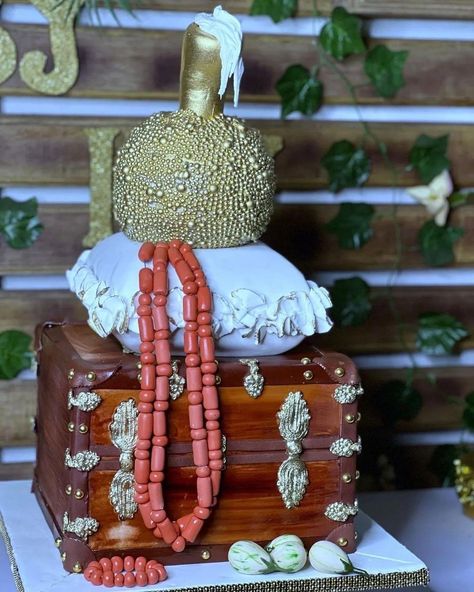 Traditional Wedding Cakes In Nigeria, Baby Shower Cake Designs, Igbo Traditional Wedding, Bridal Decor, Big Wedding Cakes, Nigerian Lace Styles Dress, Traditional Wedding Cakes, Styles Dress, Traditional Wedding Cake