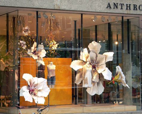 Anthropologie Window Display, Anthropologie Display, Display Visual Merchandising, Store Window Display, Store Window Displays, Visual Merchandising Displays, Window Display Design, Retail Windows, Store Windows