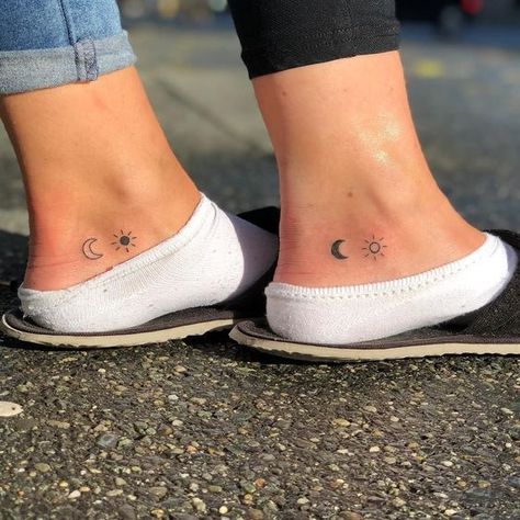 Matching Bff Tattoos, Tattoo Tiny, Tattoo Placements, Matching Best Friend Tattoos, Bestie Tattoo, Female Tattoos, Sibling Tattoos, Geometric Tattoos, Small Meaningful Tattoos