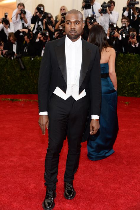 Kanye West Red Carpet, Mens Tuxedos, Saint Pablo Tour, White Tie Event, Kanye Yeezy, Tie Vest, Met Ball, Met Gala Red Carpet, Best Dressed Man