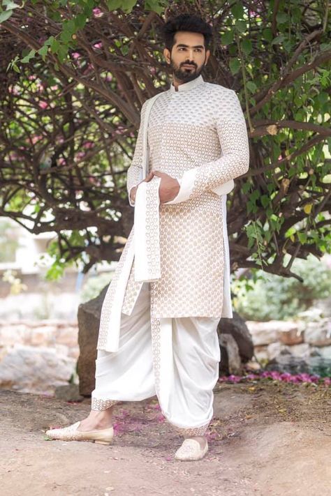 White Dress For Men Wedding, Phere Outfit For Men, Latest Haldi Outfit For Groom, White Dhoti Kurta For Men, Marathi Engagement Look For Men, Dhoti Sherwani Wedding For Men, Vidhi Look For Groom, Saptapadi Dress For Men, Telugu Groom Wedding Dress