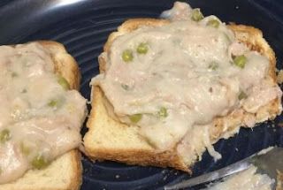 Creamed Tuna On Toast, Tuna On Toast, Creamed Tuna, Creamed Chicken, Extreme Cheapskates, Chicken Biscuits, Canned Tuna Recipes, Family Friendly Recipes, Chicken And Biscuits