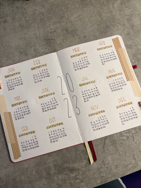 #bulletjournal #bujo #bujoideas #bujoinspiration #bulletjournaling #calendar #2023 #journaling #bulletjournalideas Yearly Calendar Bullet Journal, Bullet Journal Calendar 2023, Calendar Journal Ideas, 2023 Journaling, Bujo Calendar, Bujo 2025, 2023 Bullet Journal, Bullet Journal Calendar, Journal 2025