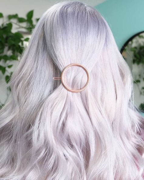 Kayla Deics | YQR Hairstylist on Instagram: "🖤 I R A D E S C E N T 🖤⁣ ⁣ Pale Pink & Moonstone High Speed toners by @pulpriothair at their finest! ⁣ ⁣ I mixed the two to get this shiny healthy pearly platinum blonde! She has the most hair in entire world so we keep her layers long and blended! 🖤🥰❄️" Pale Pink Hair, Pearl Blonde, Ash Blonde Hair Colour, Pink Moonstone, Ash Blonde Hair, Hairdos For Short Hair, Haircut And Color, Platinum Blonde Hair, Platinum Blonde