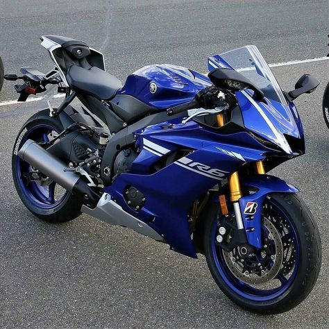 R15 V4 Wallpaper Hd Blue, Big Bikes Motorcycles, Yamaha R6 Blue, Yamaha Motorcycles Sports, Bikes Yamaha, Superbike Racing, R15 Yamaha, Motorcycle Blue, Naked Bikes