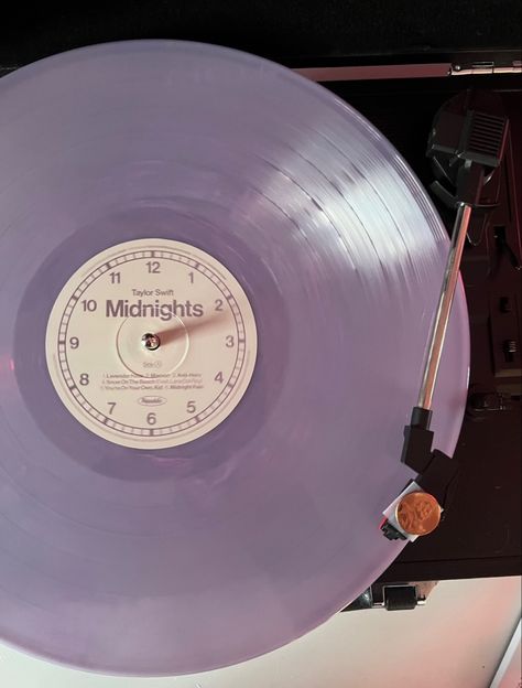 Taylor Swift Vinyl Aesthetic Wallpaper, Midnights Lavender Vinyl, Caoimhe Core, Vinyl Taylor Swift, Midnights Vinyl, Taylor Vinyl, Taylor Swift Vinyl, Lilac Aesthetic, Harry Taylor