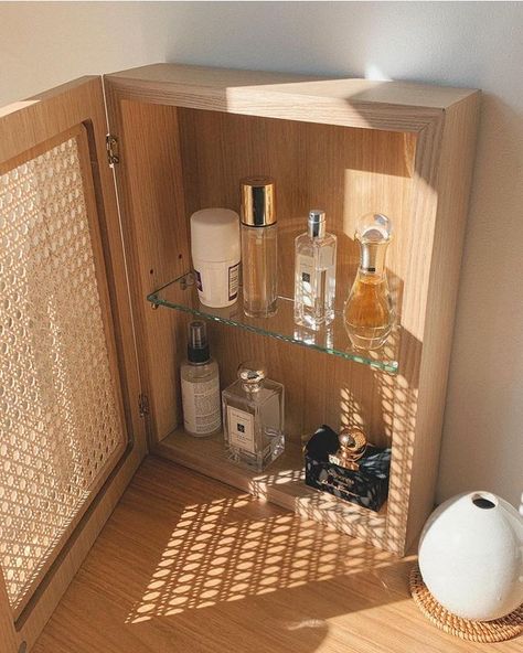 Travel Perfume Storage, Perfume Cupboard, Perfume Storage Ideas, Perfume Closet, Perfume Cabinet, Abba Tattoo, Minimalistic Furniture, Makeup Space, Perfume Organizer