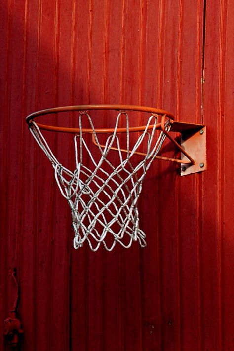 Kore Ulzzang, Portable Basketball Hoop, Bola Basket, Basket Sport, Hoop Dreams, Basketball Wallpaper, Basketball Art, Red Wall, Love And Basketball