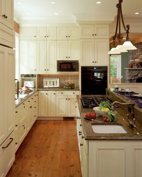 Kitchen Selections, Galley Kitchen Remodel Ideas, Best Countertops, Beige Kitchen Cabinets, Brown Granite Countertops, Antique White Kitchen, Replacing Kitchen Countertops, Cottage Kitchen Design, Kitchen Remodel Countertops