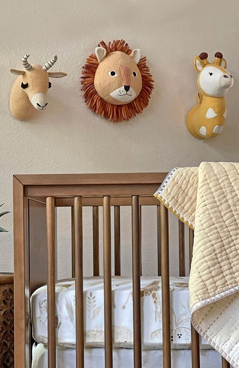 Nursery Decor Beige Nursery Boy, Chic Safari Nursery, Jungle Baby Room, Jungle Bedroom Theme, Safari Baby Room, Safari Nursery Boy, Baby Room Design Boy, Baby Safari Nursery, Beige Nursery