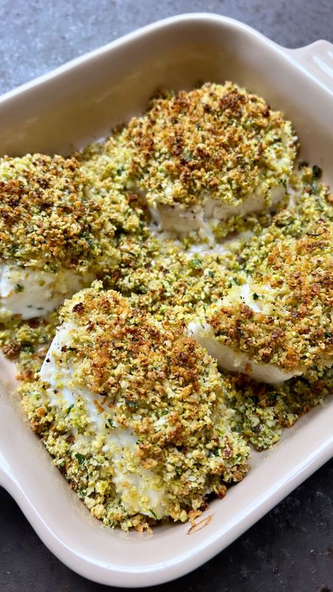 Cashew Crusted Halibut, Christmas Halibut Recipes, Almond Crusted Halibut, Hazelnut Crusted Halibut, Pistachio Crusted Mahi Mahi, Pistachio Crusted Grouper, Crispy Halibut Recipes, Mediterranean Halibut Recipes, Pistachio Crusted Cod