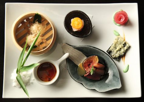 If You Liked 'Jiro Dreams of Sushi,' You'll Love the Director's Mouthwatering New Netflix Series photo Jiro Dreams Of Sushi, Chef Club, Pop Up Restaurant, Food Meals, Iron Chef, Chefs Table, Food Concept, Best Chef, Food Shows