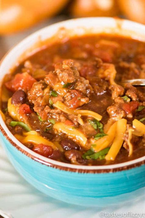 Chili Recipe Sweet And Spicy, Spicy Chili Recipes, Italian Chili Recipe, Hot Chili Recipe, Sweet Chili Recipe, Winning Chili Recipes, Homemade Chili Powder, Award Winning Chili Recipe, Italian Vegetable Soup