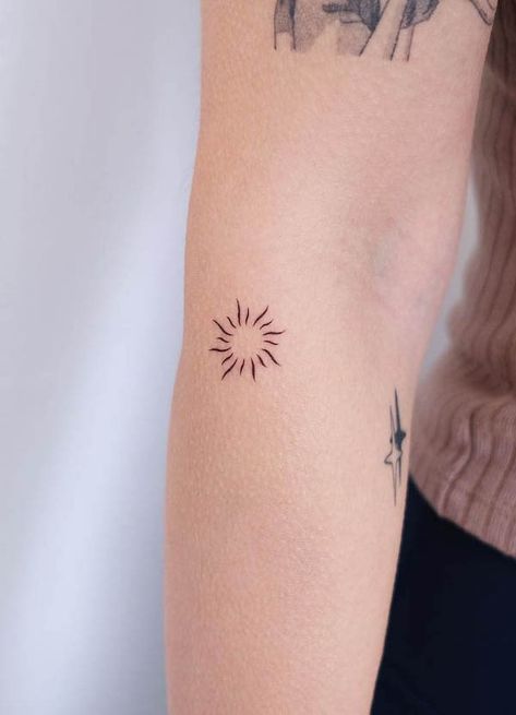 Unique Sunshine Tattoo, Sun With Birds Tattoo, Sun Tattoo Small Wrist, Sun Tattoo Small Sunshine, Small Sun Tattoo Ideas, Small Sun Tattoos For Women, Sun Tattoo Small Simple, Sun Tattoo Hand, White Sun Tattoo