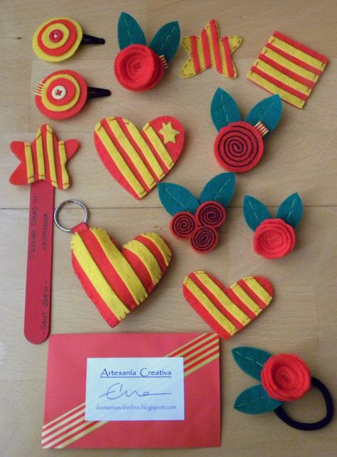 Sant jordi … Ideas Sant Jordi, San Jordi, Cd Diy, St Georges Day, Diy Flower Pots, Signature Ideas, Book Fair, Saint George, Cute Little Things