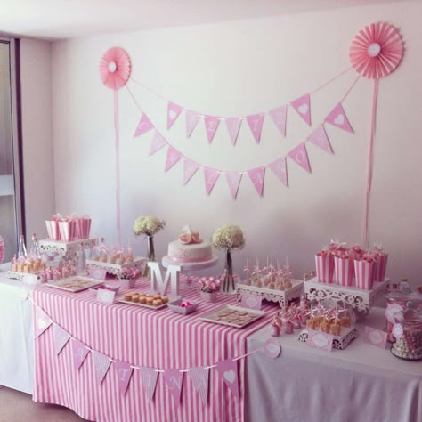 Pink Party  | CatchMyParty.com Pink Birthday Party Table Decorations, Birthday Party Set Up, Party Table Set Up, Pink Decorations Party, Pink Birthday Party Ideas, Pink Birthday Decorations, Birthday Party Table Decorations, Pink Party Decorations, Idee Babyshower