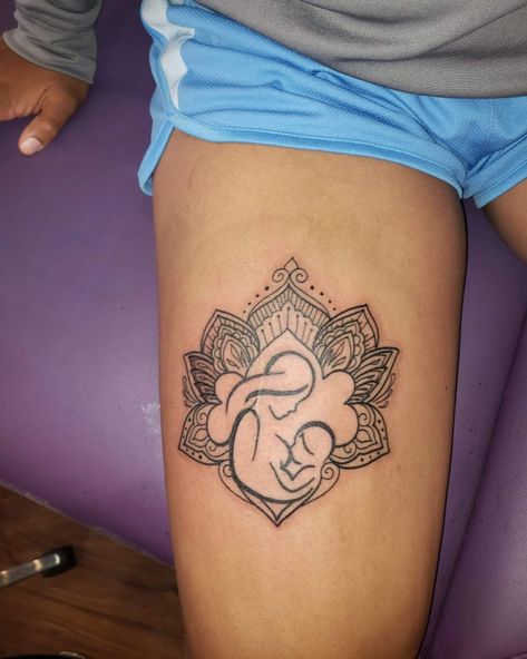 Nursing Tattoos, Breastfeeding Tattoo, Child Nursing, Nurse Tattoo, Mom Tattoo Designs, Mom Tattoo, Mother Tattoos, Tattoo For Son, Tattoos For Daughters