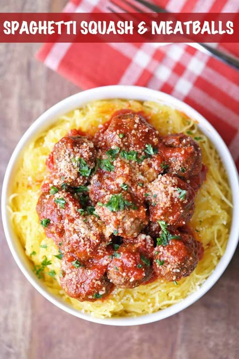 Recipe For Spaghetti Squash, Squash Recipes Easy, Df Meals, Spaghetti Squash And Meatballs, Spaghetti Squash Recipes Healthy, Spaghetti Squash Recipes Easy, Homemade Italian Meatballs, Recipe For Spaghetti, Homemade Spaghetti