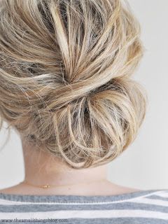 Håropsætning med lidt pjusket look. Small Things Blog, Low Chignon, Chignon Hair, Hair Videos Tutorials, Shoulder Length Hair, Small Things, Great Hair, Length Hair, Hair Skin