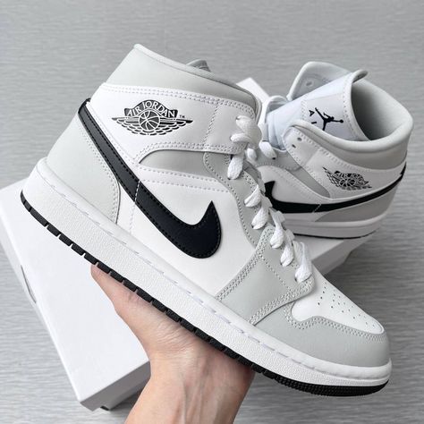 Grey air jordan 1 outfit