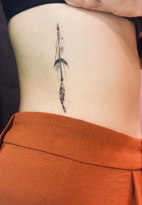 Arrow Rib Tattoo, Tatted Quotes, Side Tat, Arrow Tattoos For Women, Tattoos On Side Ribs, Rib Tattoos For Women, Power Tattoo, Chevron Arrows, Witch Tattoo