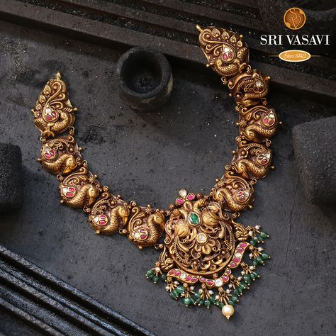 Nakshi Peacock Necklace, Antique Kundan Necklace, Peacock Necklace Designs, Gold And Stone Necklace, Peacock Necklace Indian Gold, Antique Gold Necklace Set, Neckpiece Jewelry Gold, Chokar Design Jewelry In Gold Latest, Nagasu Gold Jewellery