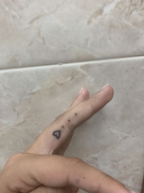 #tinytattoos #fingertattoos #heart #hearttattoo #dottattoo #cute #tattoos #tattoosforwomen #tattooideas Heart Tattoo On Finger, Love Heart Tattoo, Aquarius Tattoo, Two Dots, Dot Tattoos, Tiny Heart, Heart Tattoo, Finger Tattoos, Tiny Tattoos