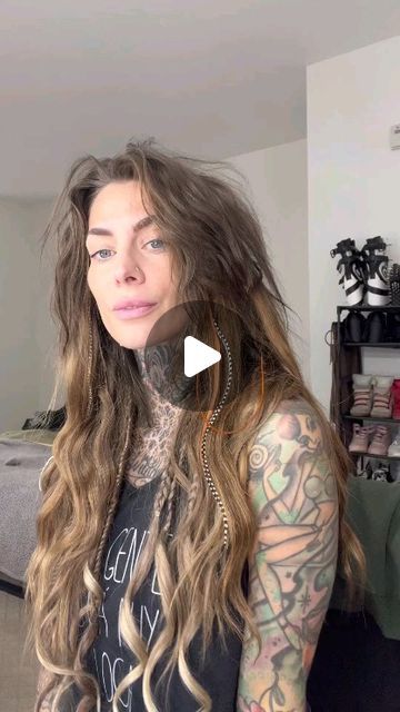 Dread Spacebuns, Half Head Of Dreads, Partial Dreadlocks White Women, How To Put Dreads In Your Hair, Half Dread Hairstyles, How To Style Dreadlocks For Women, Boho Dreadlocks Hairstyles, Dreadlock Extensions White Girl, How To Dreadlock Hair