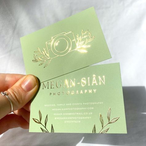 Emerald Green Business Cards, Sage Green Business Cards, Green And Gold Business Cards, Moodboard Website, Gold Foil Business Card, Gold Website, Business Card Photographer, Green Business Card, Va Business