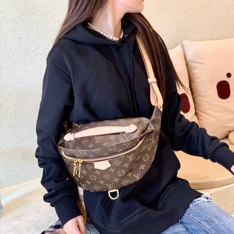 Louis Vuitton Bumbag monogram Louis Vuitton Bum Bag, Louis Vuitton Bumbag, New Year Is Coming, Nice Gifts, Handbag Outfit, Lv Monogram, My Wardrobe, Waist Strap, Be Nice