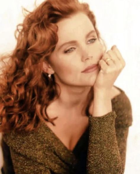 Belinda Carlisle 80s, Belinda Carlisle, 80s And 90s Fashion, 90's Fashion, You Mad, Carlisle, Pop Fashion, American Artists, 90s Fashion