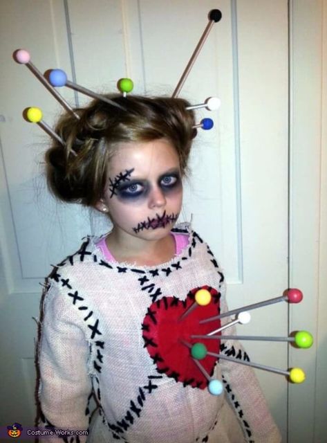 Best DIY Halloween Costume Ideas - Voodoo Doll Costume - Do It Yourself Costumes for Women, Men, Teens, Adults and Couples. Fun, Easy, Clever, Cheap and Creative Costumes That Will Win The Contest Diy Voodoo Doll Costume, Halloween Costume Ideas Diy, Diy Voodoo Dolls, Voodoo Doll Costume, Carnaval Make-up, Best Diy Halloween Costumes, Top Halloween Costumes, Halloween Decor Diy, New Halloween Costumes