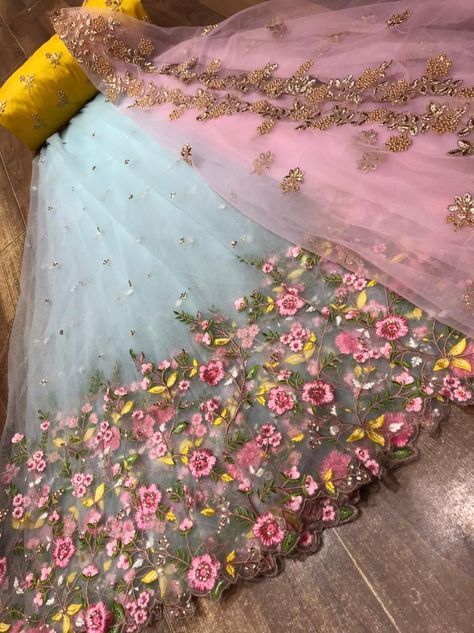 Lehenga Fabric Material, Pelli Sarees, Shadi Dress, Cotton Frocks For Kids, Dp Pic, Library App, Frocks For Kids, Dupatta Style, Dress Styling