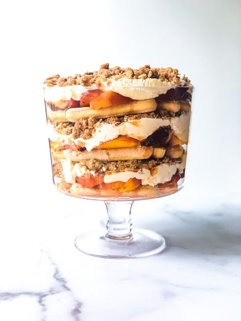 Peach Crisp Trifle, Peach Cobbler Trifle, Joanna Gaines Peach Trifle, Peaches And Cream Trifle, Peach Trifle Recipes, Summer Trifle Desserts, Summer Trifle Recipes, Peach Trifle, Summer Trifle