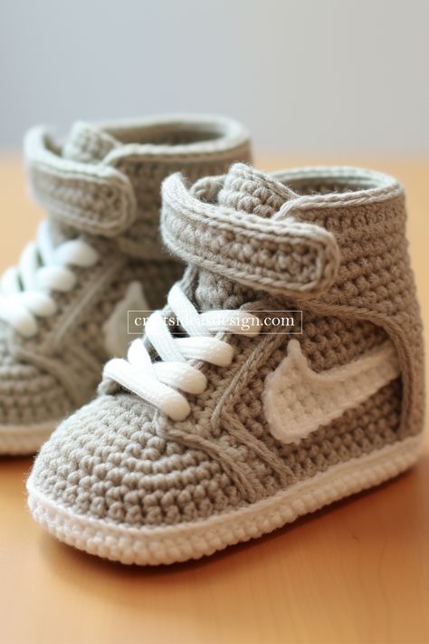 Crochet Ideas For Babies, Crochet Ideas For Baby, Crochet Baby Shoes Free Pattern, Crochet Baby Boots, Crochet Baby Shoes Pattern, Baby Shoes Pattern, Adidas Baby, Baby Nike