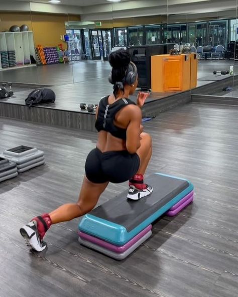 Venus Moore on Instagram: "🔥STEP BUILD ➕ BURN Circuit🔥
Tag | Share | Save🏋🏽‍♀️ @bodybyvenus 

Tighten up and build a strong toned curvy physique with these dynamic compound movements using a step, weighted vest & ankle weights for those next level results!! Yuhhhh!!💥💥 

🏋🏽‍♀️WorkCapacity: Complete 3x20 for total body burnout! I added 10lb DBs for those next level results!! No need to go heavy here since the vest & ankle weights add extra intensity! Happy Training Squad!🏁 

Ready to smash training plateaus, lose weight, build gains and take your training to the next level?⬇️⬇️ JOIN US!🤜🏽🤛🏽

🔥🔥🔥 LABOR DAY SALE IS LIVE 🔥🔥🔥
Train with ME…an industry leading coach & take advantage of 20% OFF my online coaching packages!

Click the link in my bio to book your consultation call Total Body Superset Workout, Full Body Pregnancy Workout, Full Body Superset Workout Weights, Full Body Functional Workout Strength Training, Full Body Intense Workout, Coaching Packages, Compound Movements, Us Labor Day, Weighted Vest