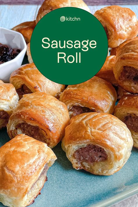 British Sausage Rolls Recipe, British Sausage Rolls, Fodmap Appetizers, Sausage Rolls Puff Pastry, Best Sausage Roll Recipe, Mini Sausage Rolls, British Sausage, Sausage Roll Recipe, Gameday Recipes