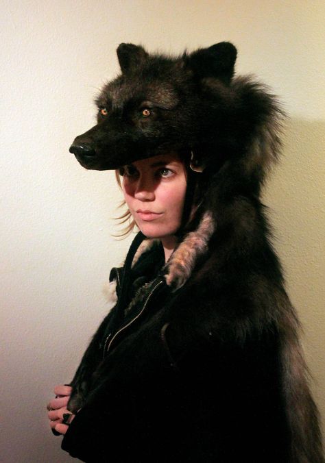 Wolf headdress. Even though these are more common in tribes, this made me want… Wolf Headdress, Wolf Costume, Wolf Mask, Fantasy Authors, Head Mask, She Wolf, Black Wolf, A Wolf, Native American History