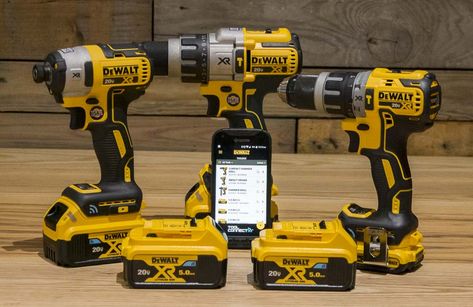 Smart Tools, Dewalt Battery, Power Tool Set, Dewalt Drill, Tool Logo, Stainless Steel Paint, Power Tool Storage, Practical Tools, American Flag Wallpaper