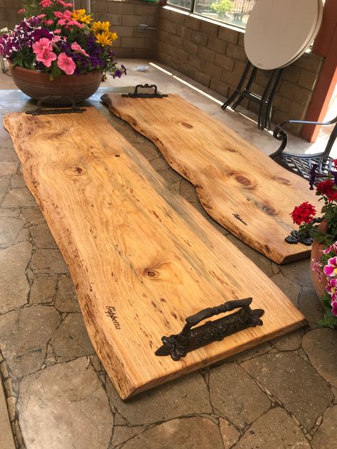 Building Charcuterie Board, Cedar Board Projects, Diy Wood Charcuterie Board, Rustic Serving Trays Ideas, Charcuterie Board Ideas How To Build Out Of Wood, Wood Charcuterie Board, How To Make A Live Edge Charcuterie Board, Live Edge Wood Serving Tray Diy, Live Edge Wood Charcuterie Board