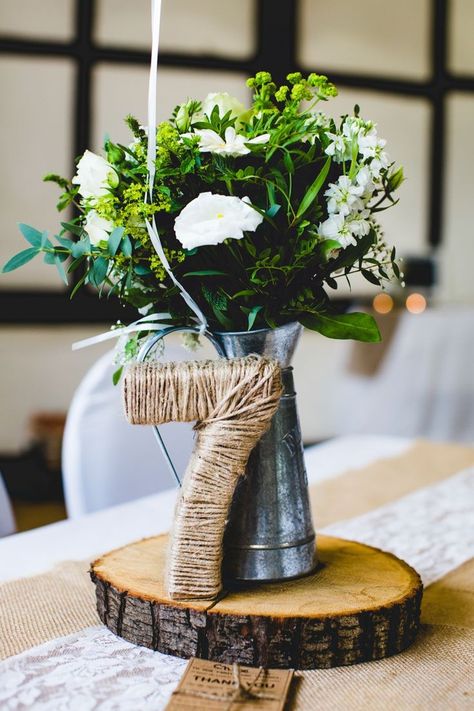 Creative Wedding Table Numbers, White Wedding Flowers Centerpieces, Winter Wedding Table, Village Hall Wedding, Diy Table Numbers, Number Ideas, Boda Diy, Tafel Decor, Rustic Wedding Table