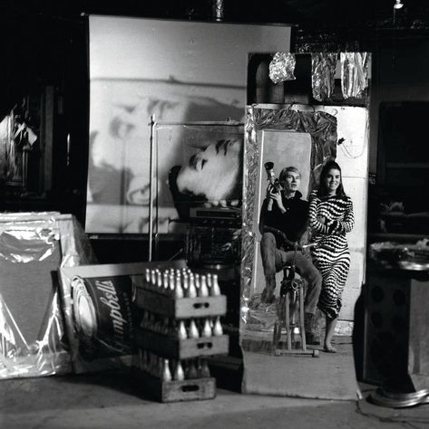 Andy Warhol Factory, Jerry Schatzberg, Warhol Factory, Thomas Hart Benton, Edie Sedgwick, Warhol Art, Carnegie Museum Of Art, Avant Garde Artists, Marcel Duchamp