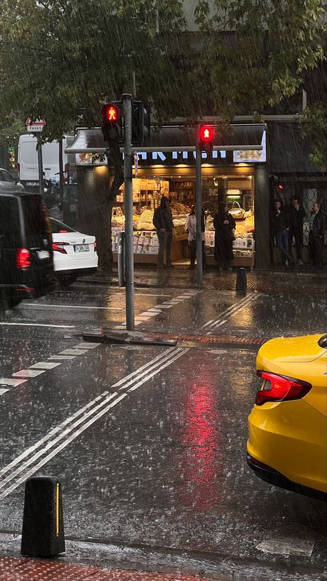 Istanbul #rain Rainy Istanbul, Istanbul Aesthetic, Mystic Illustration, Istanbul City, Turkey Photos, Rainy Morning, Photography Inspiration Portrait, Dream Holiday, Jolie Photo