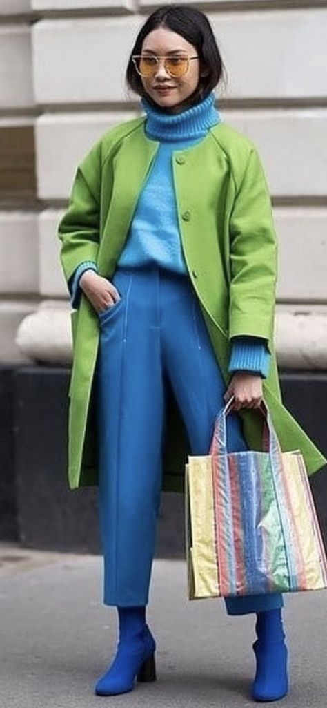 Analogous Outfit, Analogous Color, Analogous Color Scheme, Color Analysis, Street Style Inspiration, Colourful Outfits, Street Chic, Fall Winter Outfits, Colorful Fashion