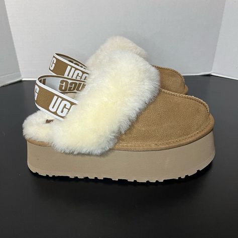 Women’s UGG funkette slipper Uggs Funkette, Ugh Slipper, Ugg Funkette, Cute Uggs, Winter Wishlist, Ma Cherie, Pink Uggs, Preppy Shoes, Favorite Shoes