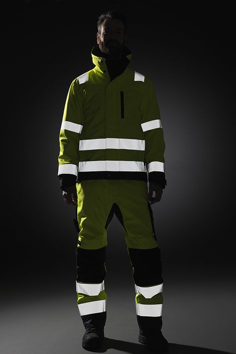 Workwear for professional craftsmen | Snickers Workwear Engineer Uniform, Industrial Workwear, Snickers Workwear, Hi Vis Workwear, Engineer Shirt, Dim Light, National Clothes, Safety Workwear, Reflective Jacket