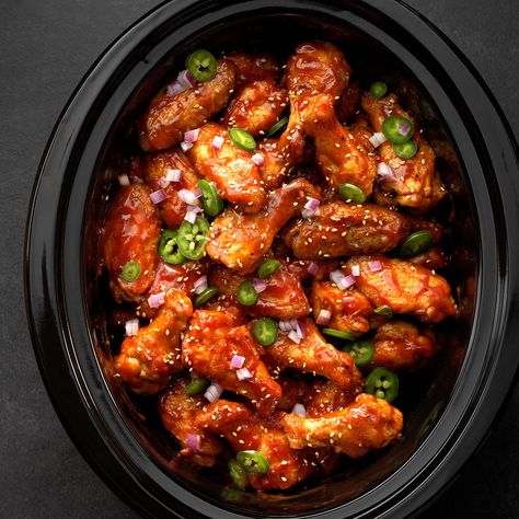 Sweet 'n' Tangy Chicken Wings General Tao Chicken, Tangy Chicken, Make Ahead Appetizers, Sweet N Sour Chicken, Wings Recipe, Chicken Wing Recipes, Wing Recipes, Taste Of Home, Slow Cooker Chicken