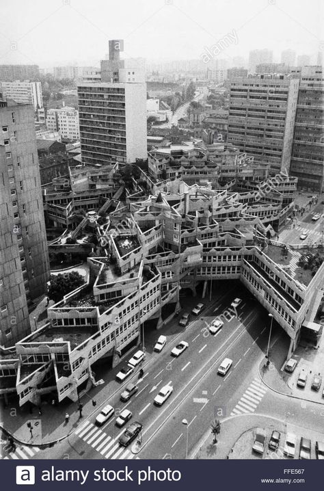 Download this stock image: FRANCE: IVRY RENOVATION. /nThe Jeanne-Hachette renovation of the center of Ivry near Paris, designed by Jean Renaudie and RenΘe Gailhoustet in the 1970s. - FFE567 from Alamy's library of millions of high resolution stock photos, illustrations and vectors. Architecture Cool, Architecture Unique, Brutalism Architecture, Social Housing, Amazing Buildings, Brutalist Architecture, Unique Architecture, Zaha Hadid, Futurism