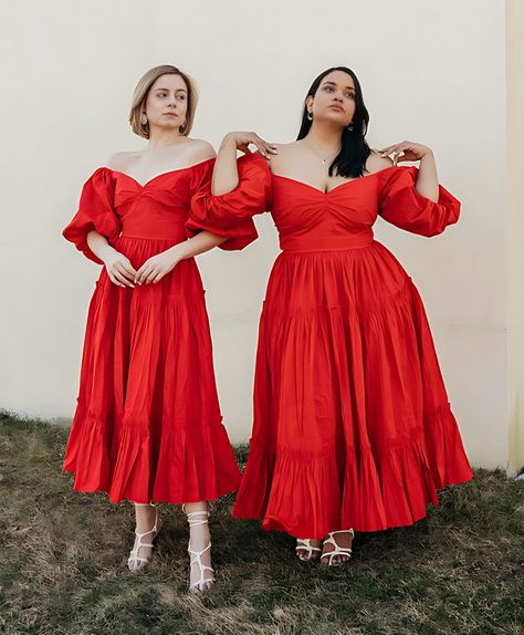 2 Friends Prove That the Same Outfits Can Look Great on Different Body Types Ethereal Plus Size Aesthetic, Denise Mercedes, Different Body Sizes, Gala Dress, Outfit Looks, 2 Friends, Two Friends, Dress Pin, Daniel Radcliffe