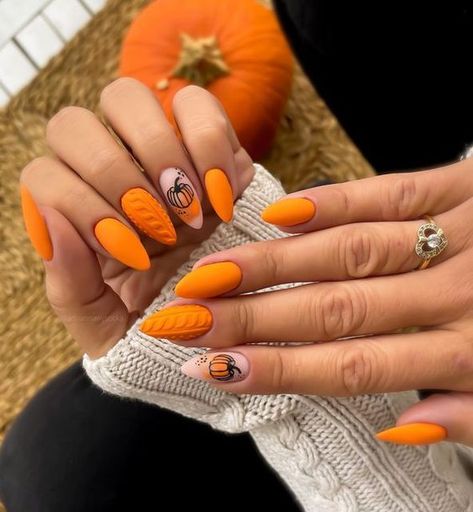 Spice Nails, Pumpkin Nail Designs, Pumpkin Spice Nails, Pumpkin Nail Art, December Nails, Cute Halloween Nails, Pumpkin Nails, Fall Nail Art Designs, October Nails